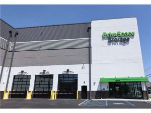 Extra Space Storage - 6282 - Malden - 960 Eastern Ave