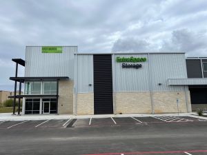 Extra Space Storage - 7927 - Pflugerville - Weiss Ln