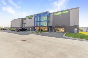 Extra Space Storage - 7705 - Macomb - Executive Dr