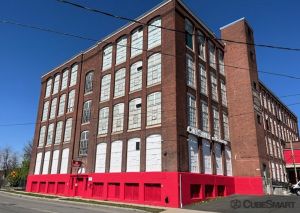 CubeSmart Self Storage MA Holyoke Canal St