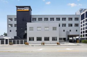 StorageMart - NW 7th St