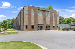 Extra Space Storage - 6570 - Wendell - Charthouse Dr