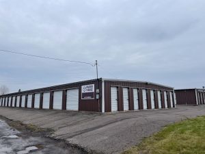 Packer Storage of Superior