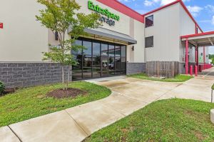 Extra Space Storage - 6613 - Nottingham - Nottingham Dr
