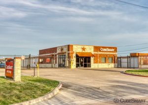 CubeSmart Self Storage TX Duncanville N Duncanville Rd