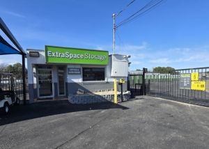 Extra Space Storage - 2239 - San Antonio - NW Loop 410