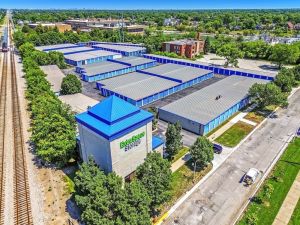 Extra Space Storage - 6686 - Chicago - W 105th St