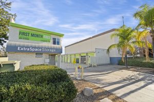 Extra Space Storage - 6748 - Riverside - Box Springs Blvd