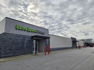 Extra Space Storage - 6718 - Greenville - E Butler Rd