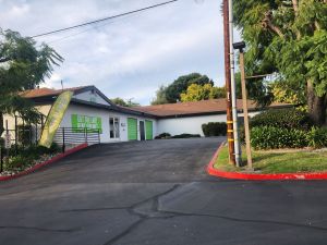 Extra Space Storage - 6725 - Claremont - 711 S Mills Ave