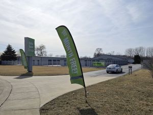 Extra Space Storage - 6705 - Lynwood - E Lincoln Hwy