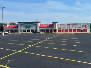 Extra Space Storage - 2099 - Belleville - N Belt W