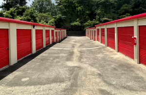 10 Federal Storage - Riverside Dr