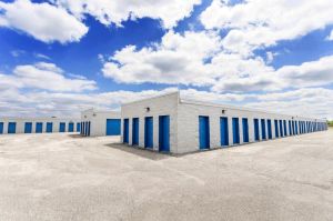 Pontoon Plaza Storage