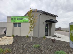 Extra Space Storage - 6919 - Meridian - 221 E Amity Rd