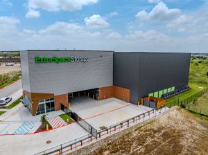 Extra Space Storage - 6543 - Manor - E US Highway 290