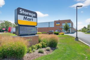 StorageMart - W Lake St