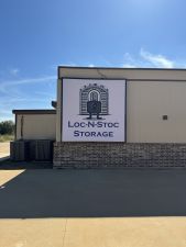 Loc N Stoc Storage
