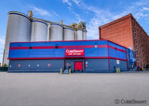 CubeSmart Self Storage MA Boston Terminal St