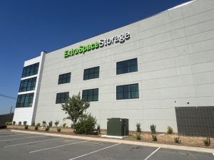 Extra Space Storage - 6557 - Charlotte - E Independence Blvd