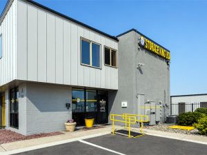 Storage King USA - 076 - Colorado Springs - Platte Ave
