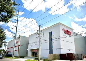 CubeSmart Self Storage - 301 Paris Avenue - LA