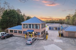 Compass Self Storage - Compass Self Storage - Senioa (413)