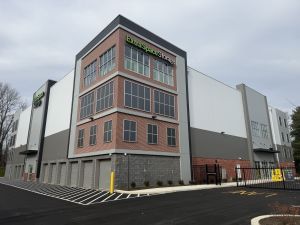 Extra Space Storage - 6473 - Claymont - Society Dr