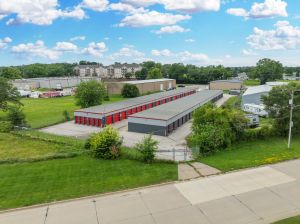 10 Federal Storage - Fuller St