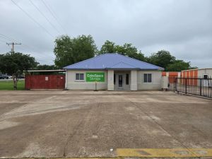 Extra Space Storage - 5168 - Taylor - N Main St