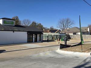 Extra Space Storage - 6937 - Jenks - S Elm St