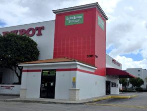 Extra Space Storage - 5214 - Hialeah - W 20th Ave