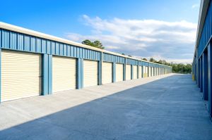 Mighty Oak Self Storage