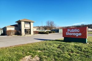 Public Storage - Kansas City - 13824 Blue Pkwy