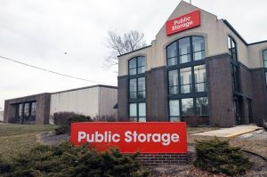 Public Storage - Olathe - 11675 S Strang Line Rd