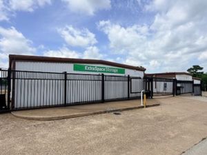 Extra Space Storage - 5067 - Grapevine - N Scribner St