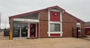 iStorage - 8217 - Wichita KS