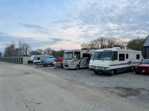 Storage Star - Bondville - Chestnut