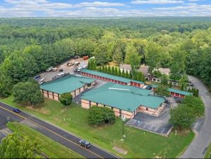 Storage Star - Glen Allen - Mountain