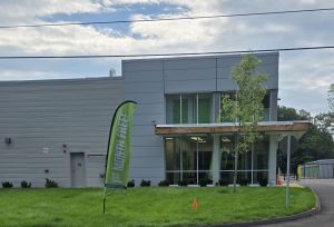 Extra Space Storage - 6890 - Bloomfield - 59 Douglas St