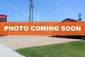 Public Storage - Wichita - 550 North Tyler Rd