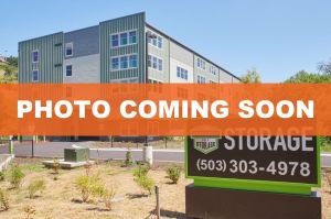 Public Storage - West Linn - 2400 Willamette Falls Dr