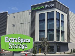 Extra Space Storage - 6831 - Knoxville - 3737 Middlebrook Pike