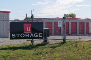 U Storage - Hwy 18