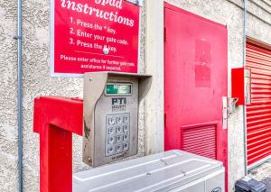 CubeSmart Self Storage - Santa Ana